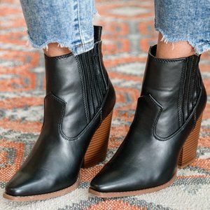 Easy As That Ankle Boots In Black